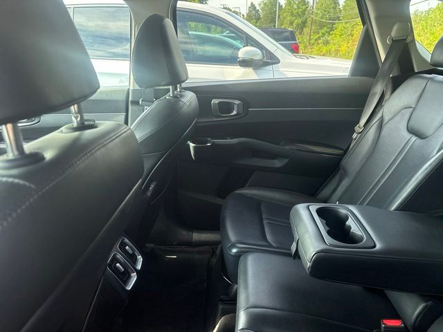 Used 2024 Silver Kia S image 3