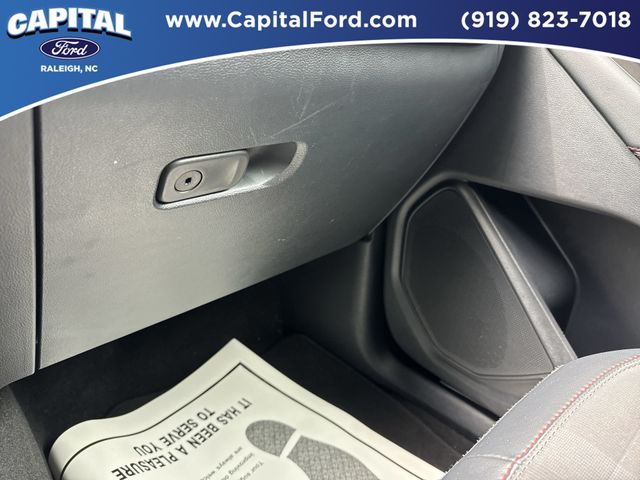 Used 2025 Gray Ford ST-Line image 27