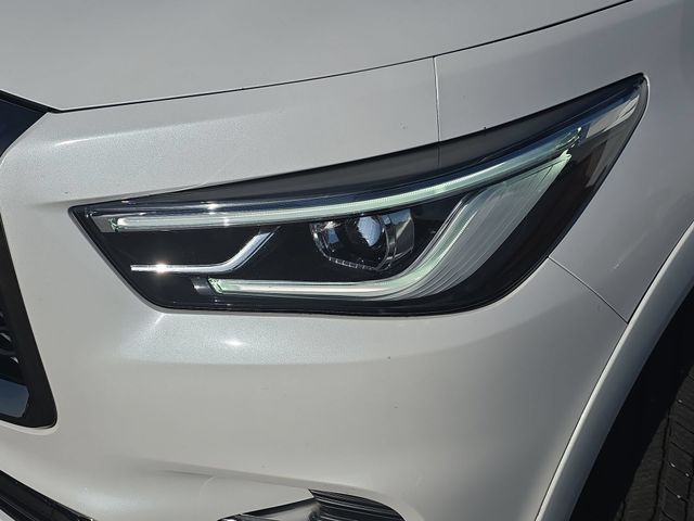 Used 2021 Moonstone White INFINITI Premium Select image 34
