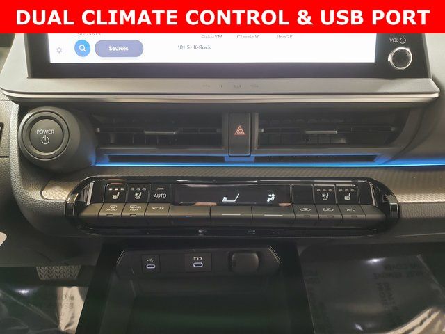 2025 Toyota Prius Limited photo