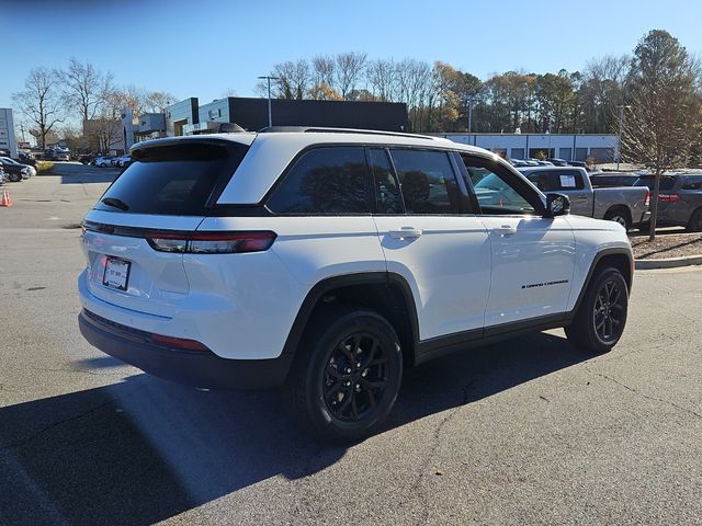 New 2025 White Jeep Altitude X image 3