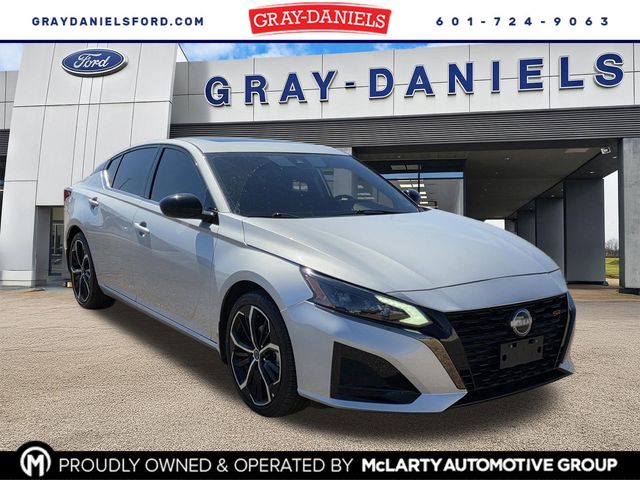2023 Nissan Altima 2.5 SR FWD