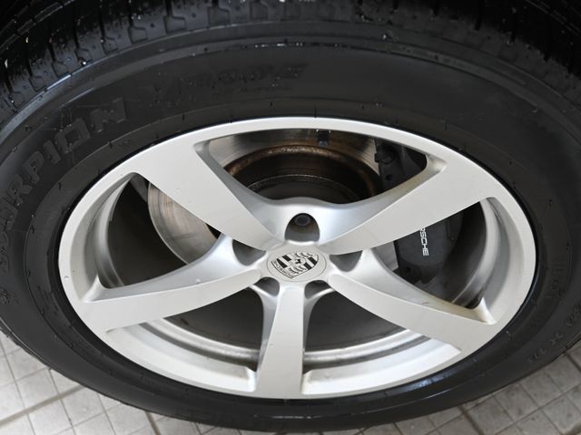 Used 2018 Black Porsche Base image 16