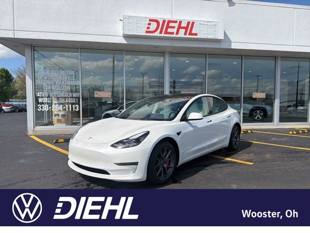 2021 Tesla Model 3 Long Range Dual Motor All-Wheel Drive's photo