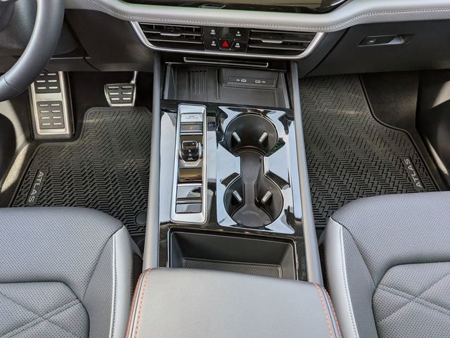 2025 Volkswagen Atlas 2.0T Peak Edition Green at Matthews Motors of Wilmington