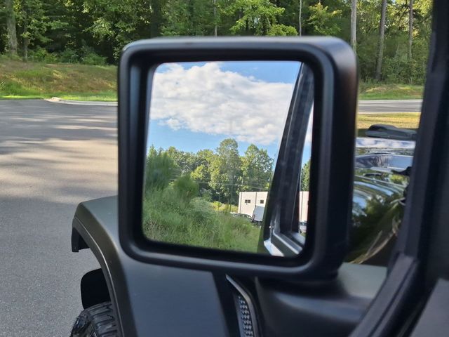 Used 2021 Black Jeep Mojave image 18