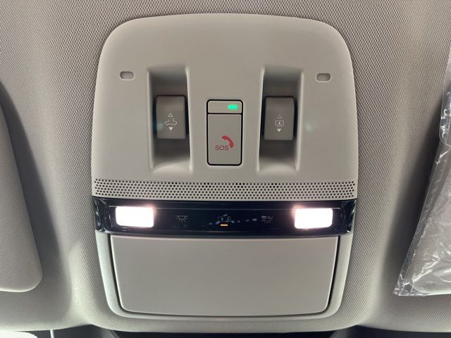 2025 Everest White Pearl Tricoat Nissan Murano Platinum AWD SUV