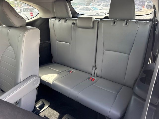 2021 Toyota Highlander - $29,888