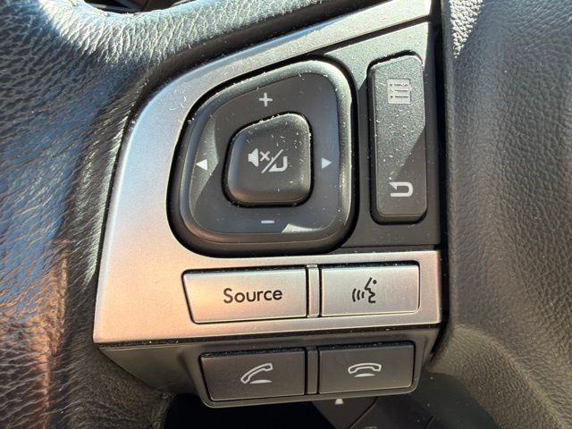 Used 2017 Black Subaru 2.5i Premium image 17