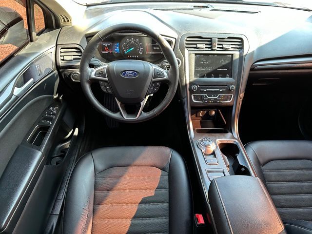 2018 Ford Fusion SE 11