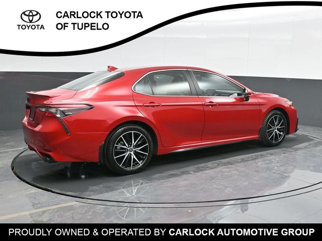 2023 Toyota Camry SE 2