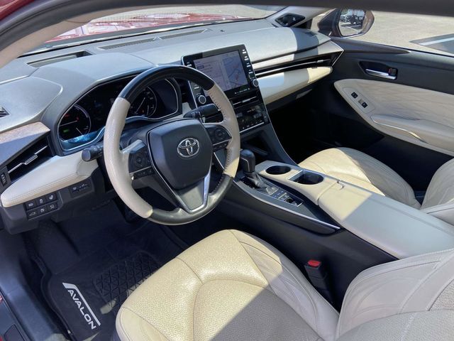 2020 Toyota Avalon Hybrid Limited 18