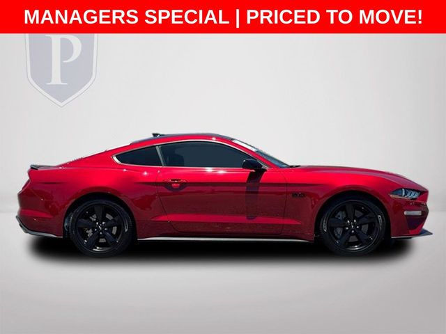 Used 2022 Red Ford GT Premium image 4