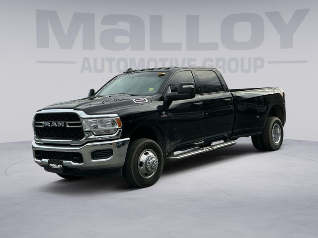 2024 RAM 3500 Tradesman Crew Cab LB DRW 4WD