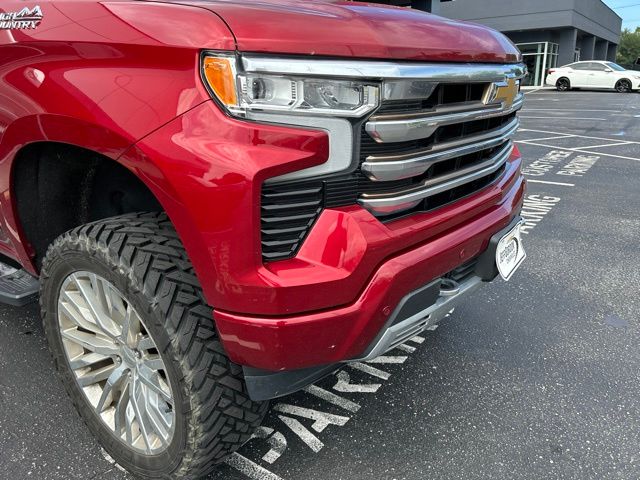 Used 2022  Chevrolet High Country image 12