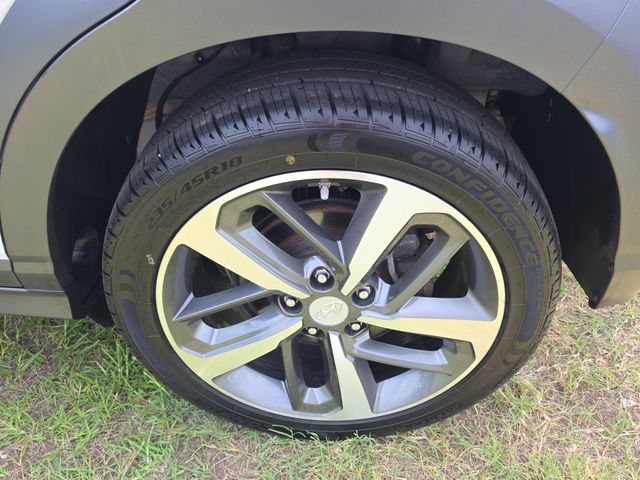 Used 2018 White Hyundai Limited image 35