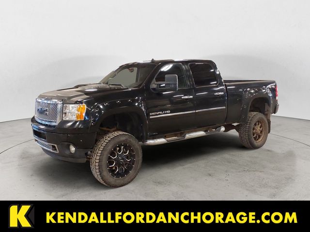 2014 GMC Sierra 2500HD Denali Crew Cab SB 4WD