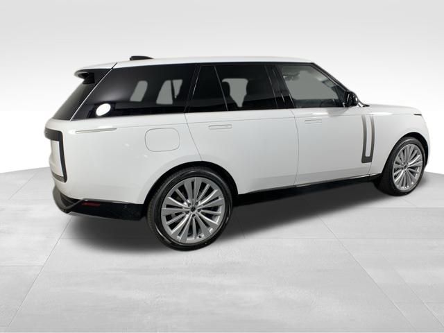 2024 Land Rover Range Rover SE 8