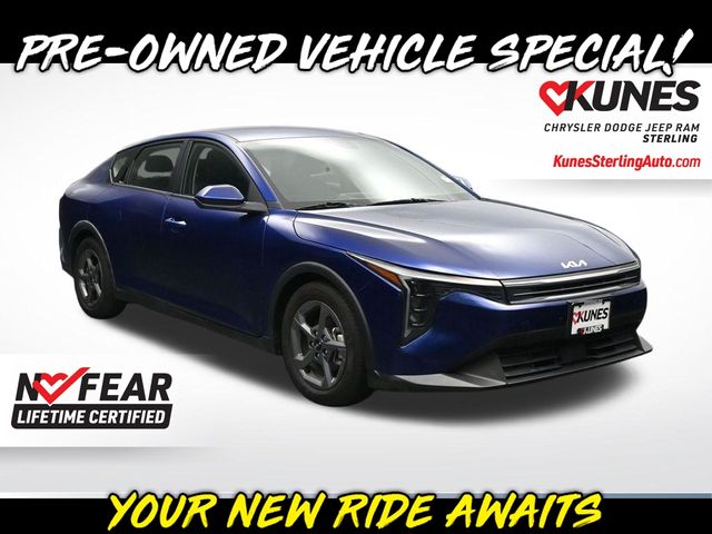 Deep Sea Blue 2025 Kia K4 Sedan Front-Wheel Drive Continuously Variable Transmission