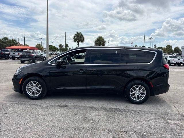 2025 Chrysler Pacifica - $25,988