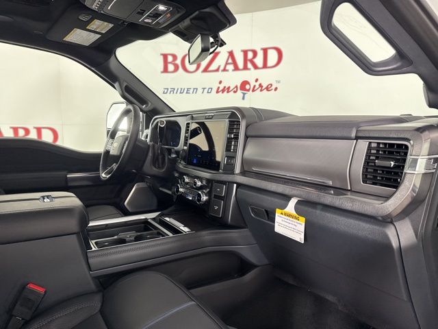 2025 Star White Metallic Tri-Coat Ford Super Duty F-250 SRW Platinum 4X4 Truck