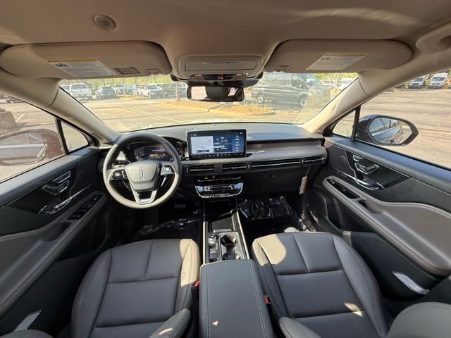 2025 Lincoln Corsair Premiere photo