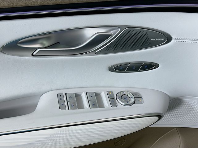 Thumbnail: 2026 Genesis GV70 - 20