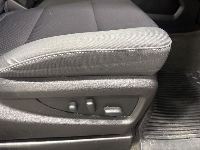 2017 Chevrolet Silverado 1500 LT photo
