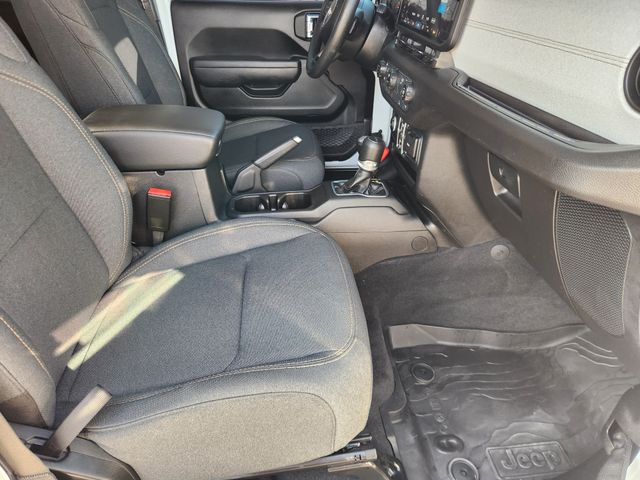2025 Jeep Gladiator Sport White at Legacy Ford