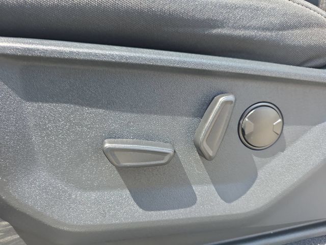Used 2024 Agate Black Metallic Ford XLT image 30