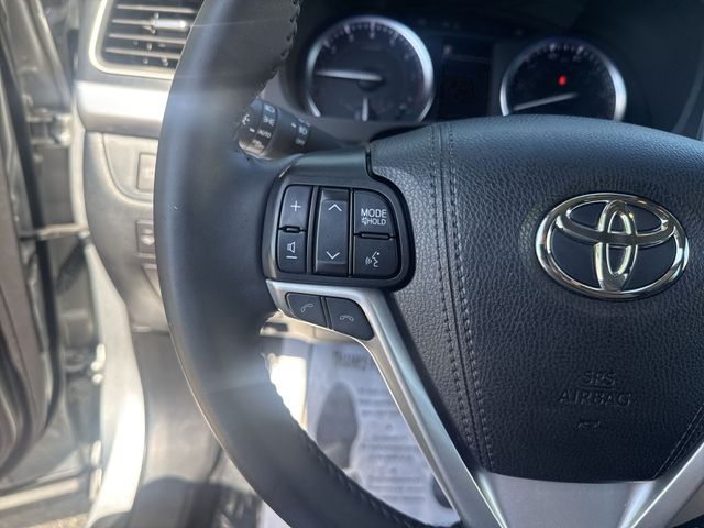Used 2019 Silver Toyota Limited image 19
