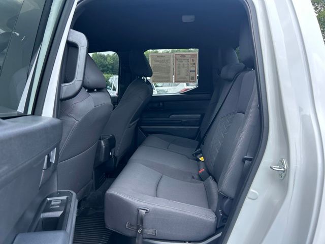 2024 Toyota Tacoma SR5 - Photo 17