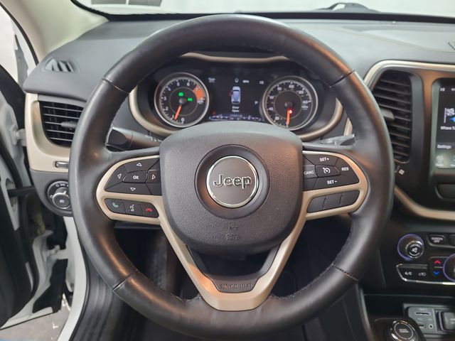 2017 – Jeep – Cherokee