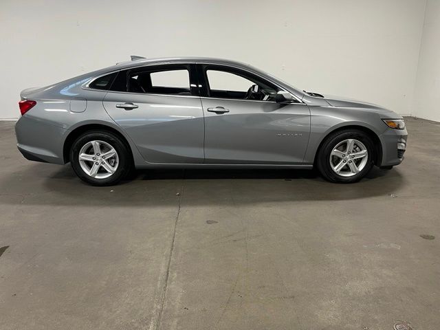 2024 Chevrolet Malibu LT with 1LT FWD