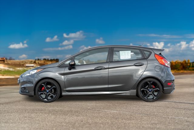 2016 Ford Fiesta ST 4