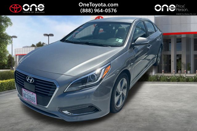 Gray 2017 Hyundai Sonata Plug-In Hybrid Sedan Front-Wheel Drive 6-Speed Automatic