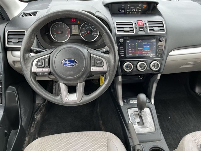 Used 2018 Red Subaru 2.5i Premium image 12