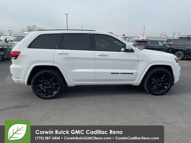 2020 Jeep Grand Cherokee Altitude 34