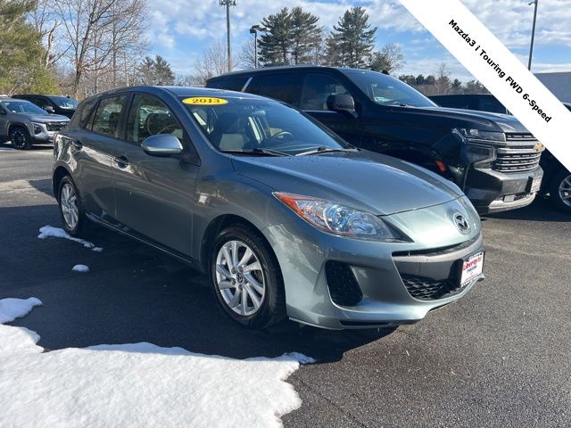 2013 Mazda MAZDA3 i Touring Hatchback