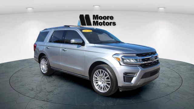 Silver Metallic 2024 Ford Expedition SUV / Crossover Four-Wheel Drive Automatic