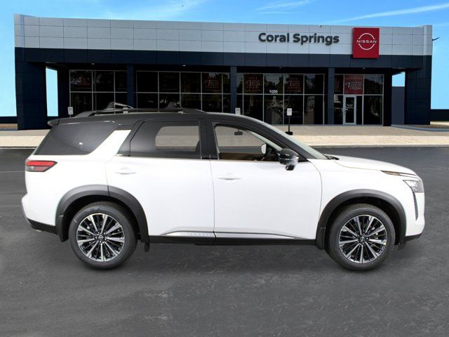 2026 Nissan Pathfinder Platinum - Photo 6
