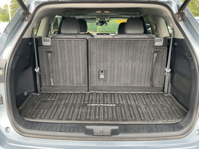 Used 2021 Toyota Highlander Hybrid SUV