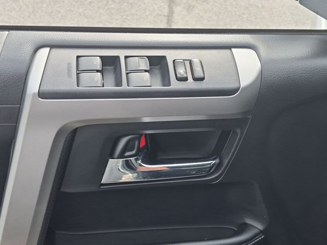 Used 2017 Silver Toyota SR5 image 13