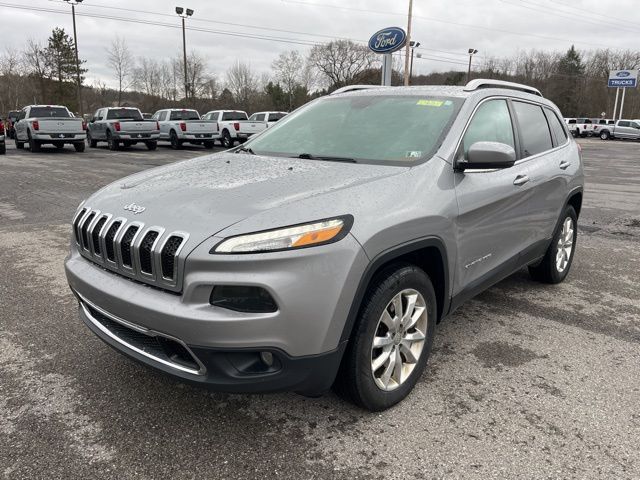 Used 2017 Silver Jeep Limited image 10
