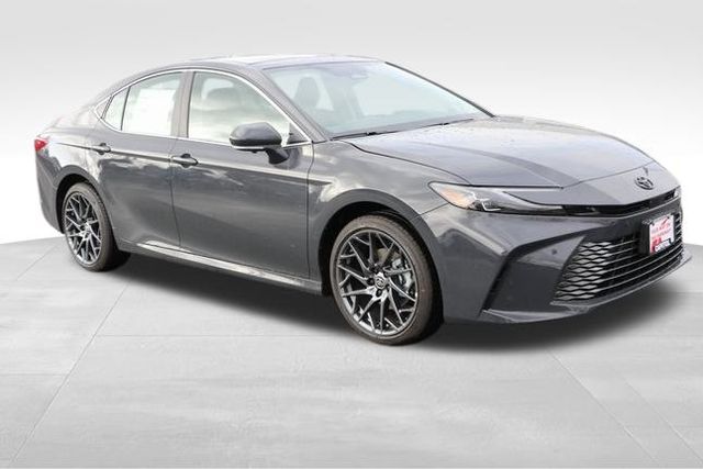 2025 Toyota Camry LE 15