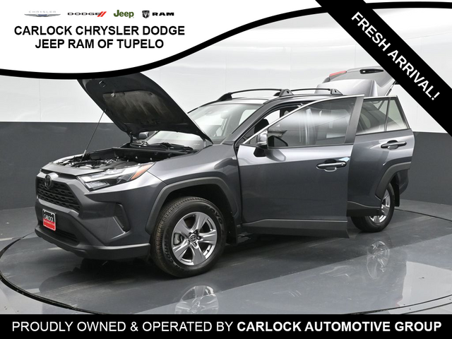 2023 Toyota RAV4 XLE 42