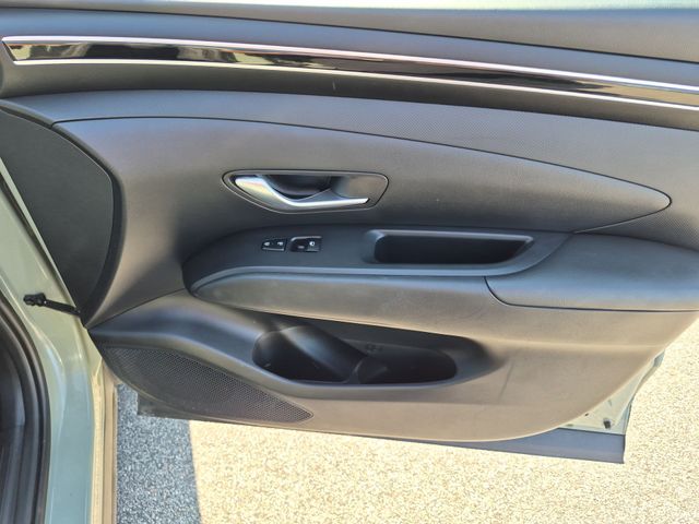 Used 2024 Green Hyundai SE image 32
