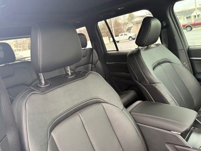 new 2026 Jeep Grand Cherokee car, priced at $45,400