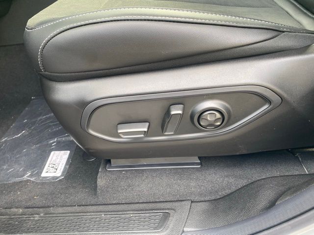 new 2025 Jeep Grand Cherokee L car, priced at $38,689