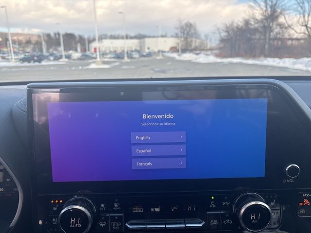 used 2023 Toyota Highlander car, priced at $39,529